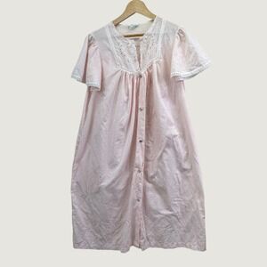 Violette Vintage Nightgown Small Pink Embroidered Cottagecore Sleepwear‎ USA